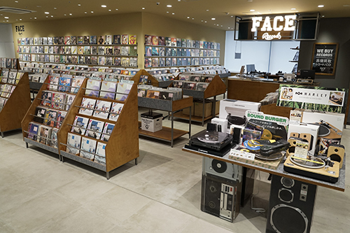 Face Records TENJIN ONE FUKUOKA BLDG.